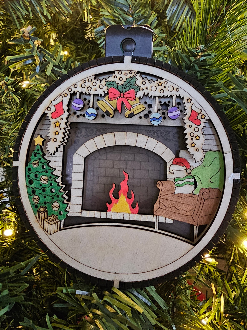 Lighted Fireplace Christmas Ornament – Cozy Holiday Decor with Glowing Fire Detail